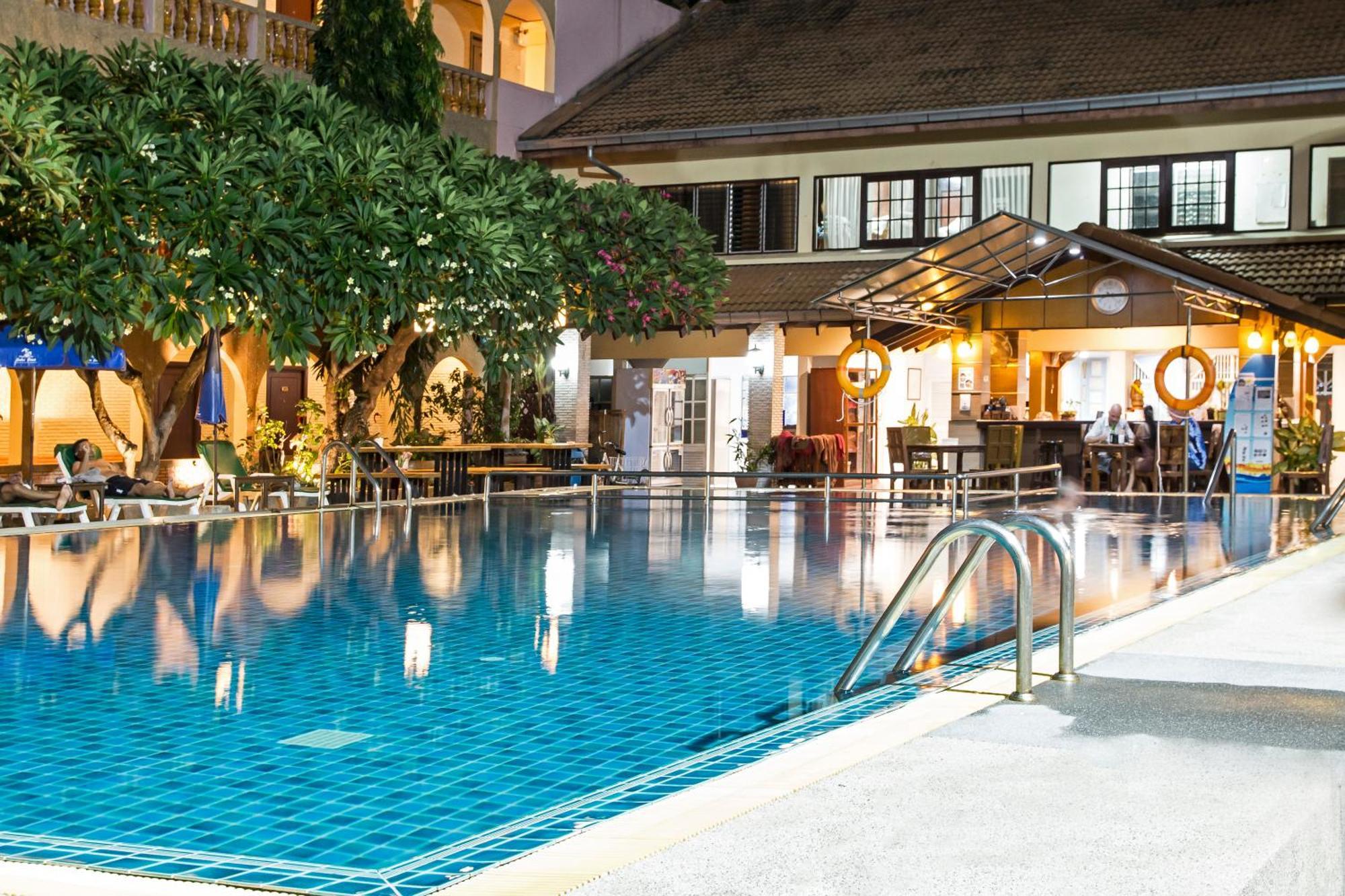 S Lodge Pattaya Formally Sabai Lodge Екстериор снимка