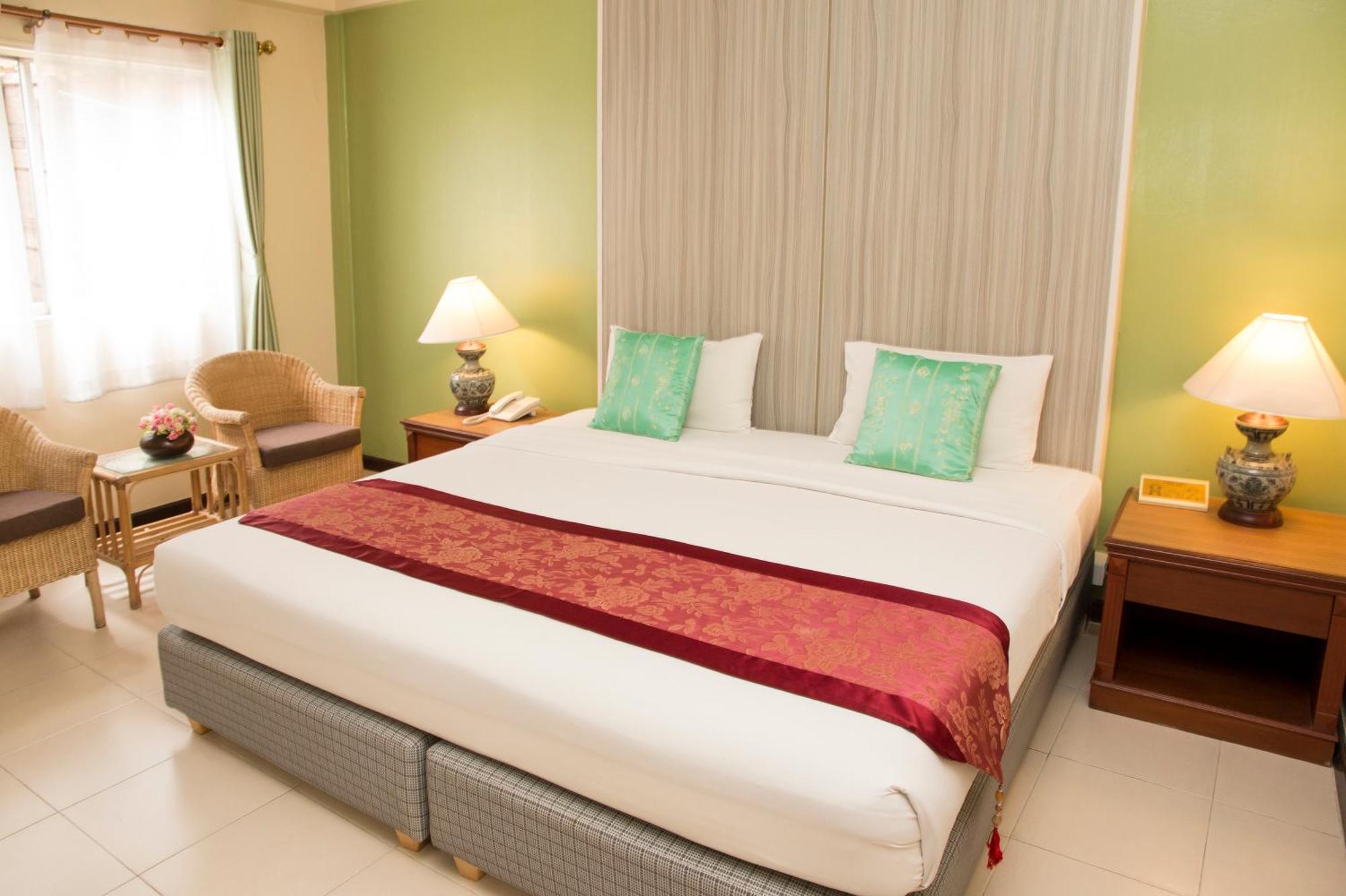 S Lodge Pattaya Formally Sabai Lodge Екстериор снимка
