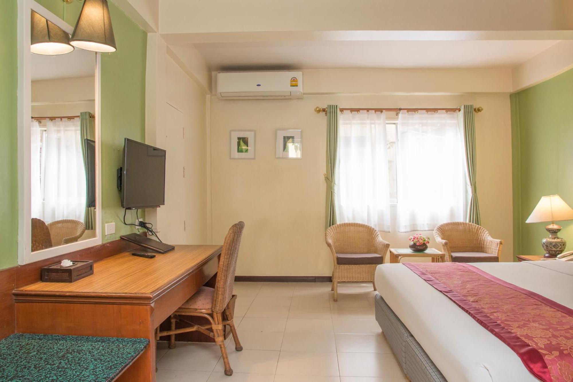 S Lodge Pattaya Formally Sabai Lodge Екстериор снимка