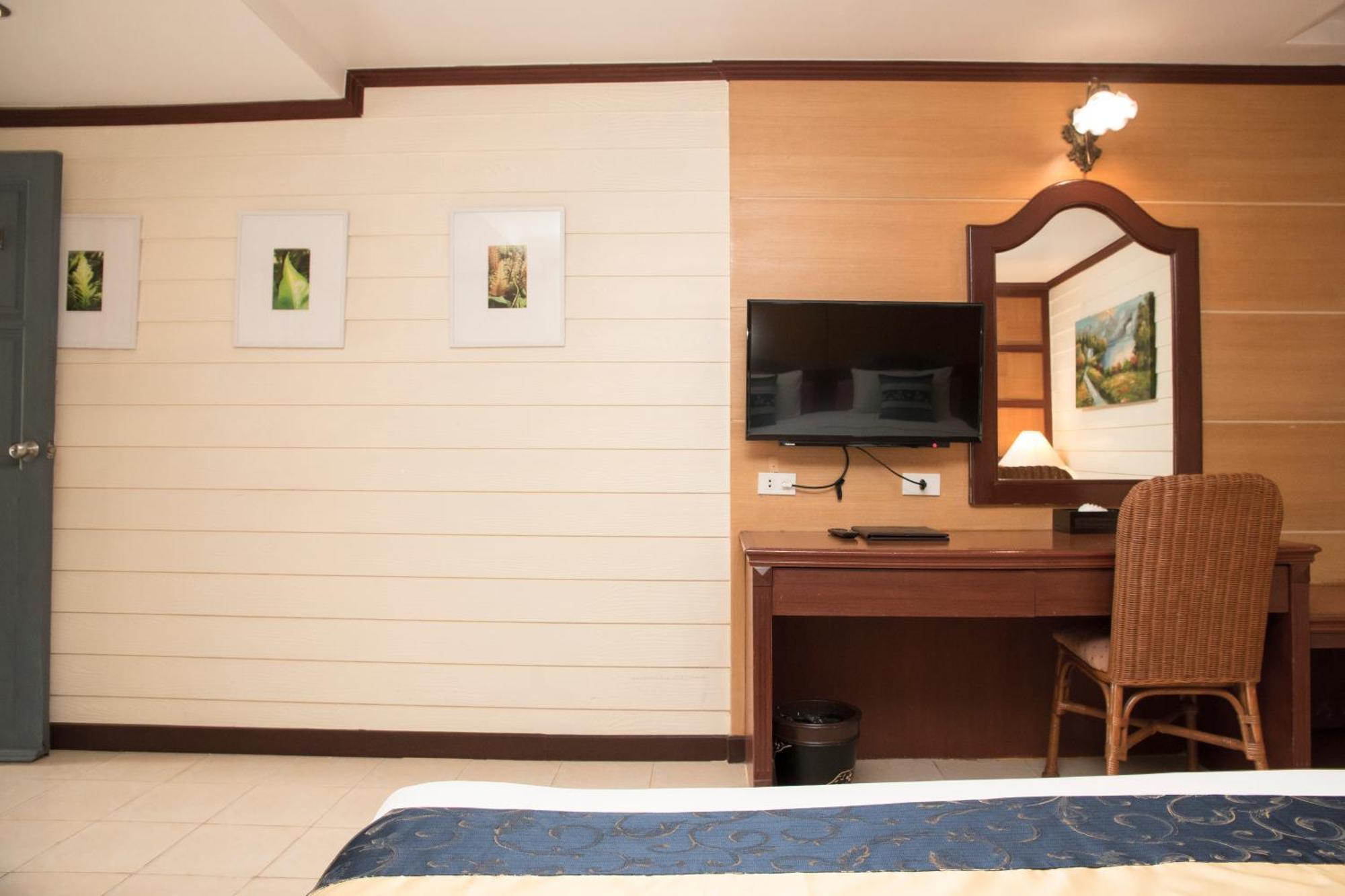 S Lodge Pattaya Formally Sabai Lodge Екстериор снимка