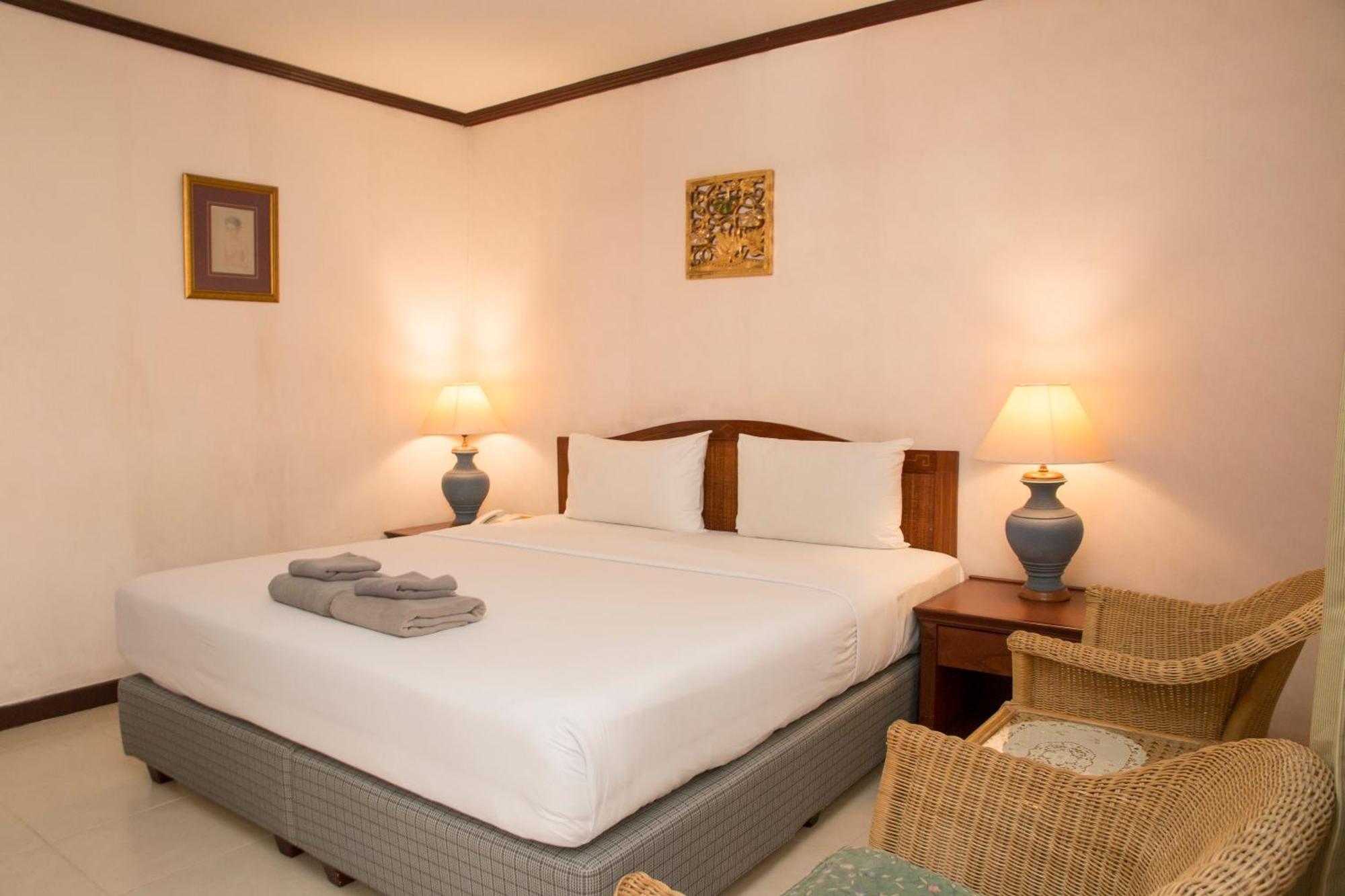 S Lodge Pattaya Formally Sabai Lodge Екстериор снимка