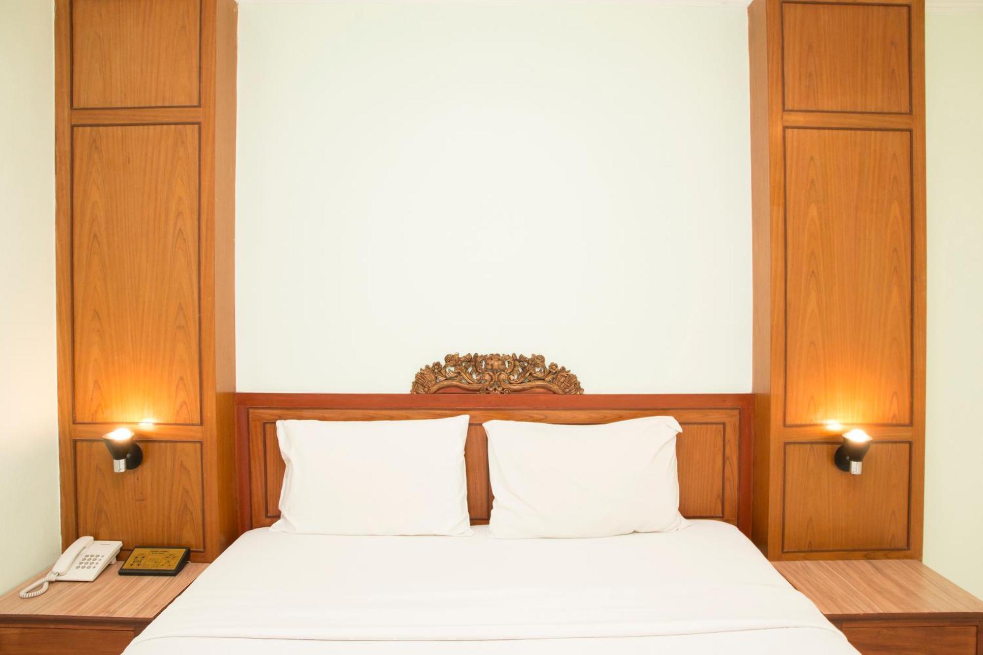 S Lodge Pattaya Formally Sabai Lodge Екстериор снимка